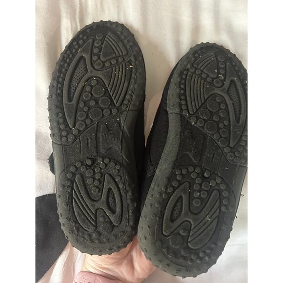 Athletech Black Pink Water Shoes size 11/12 - Picture 4 of 4